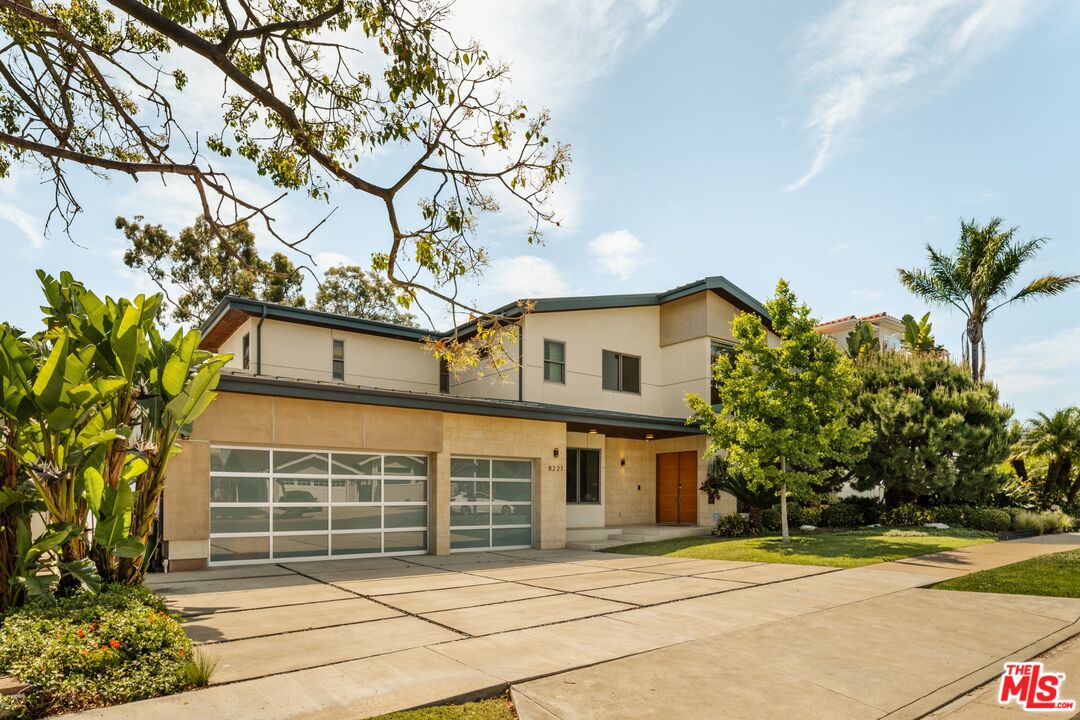 8221 Tuscany Ave