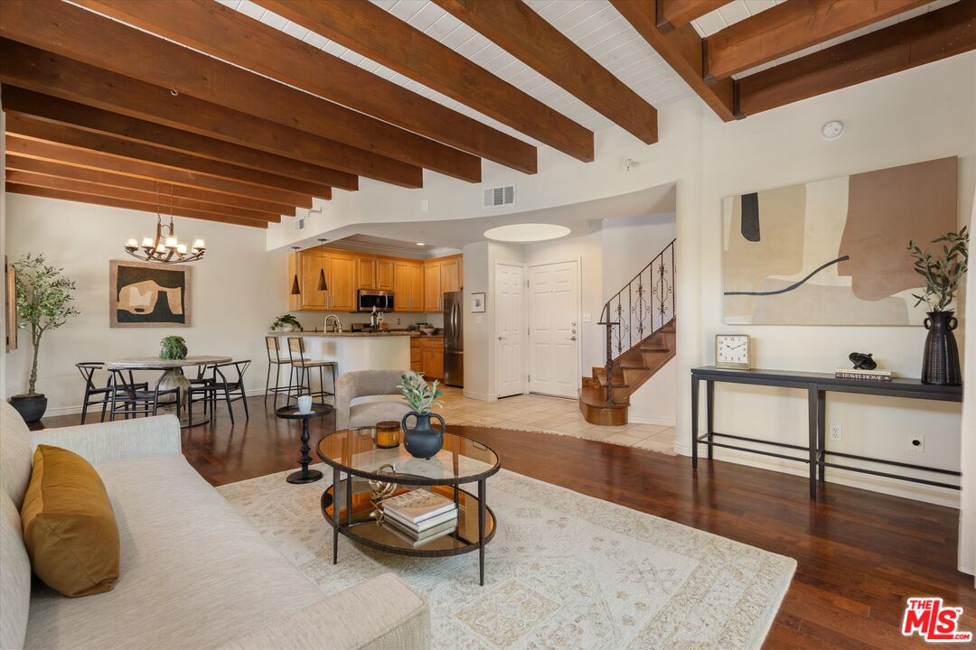 4360 Ventura Canyon Ave Unit: 7