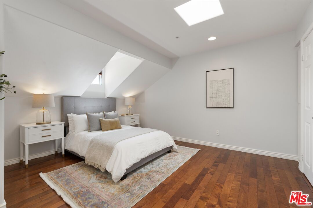 4360 Ventura Canyon Ave Unit: 7