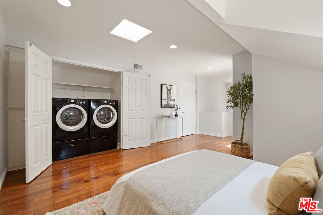4360 Ventura Canyon Ave Unit: 7