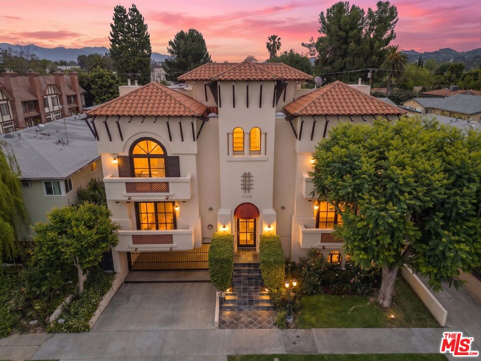 4360 Ventura Canyon Ave Unit: 7