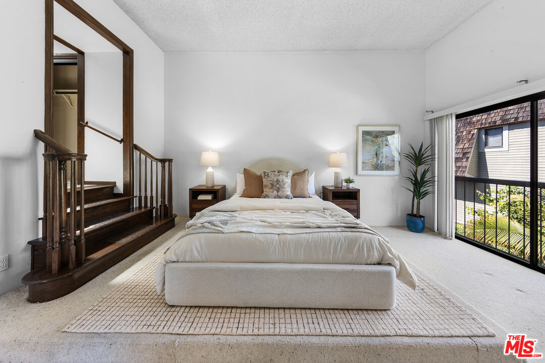 4360 Glencoe Ave Unit: 5