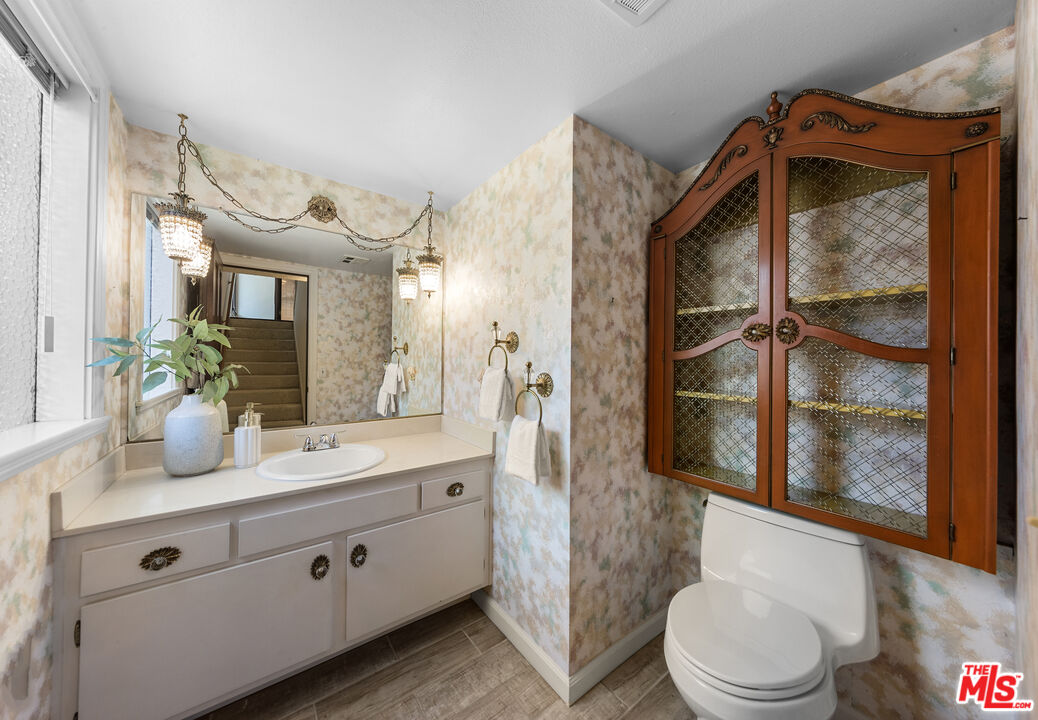 4360 Glencoe Ave Unit: 5