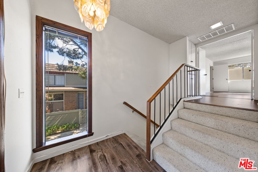 4360 Glencoe Ave Unit: 5