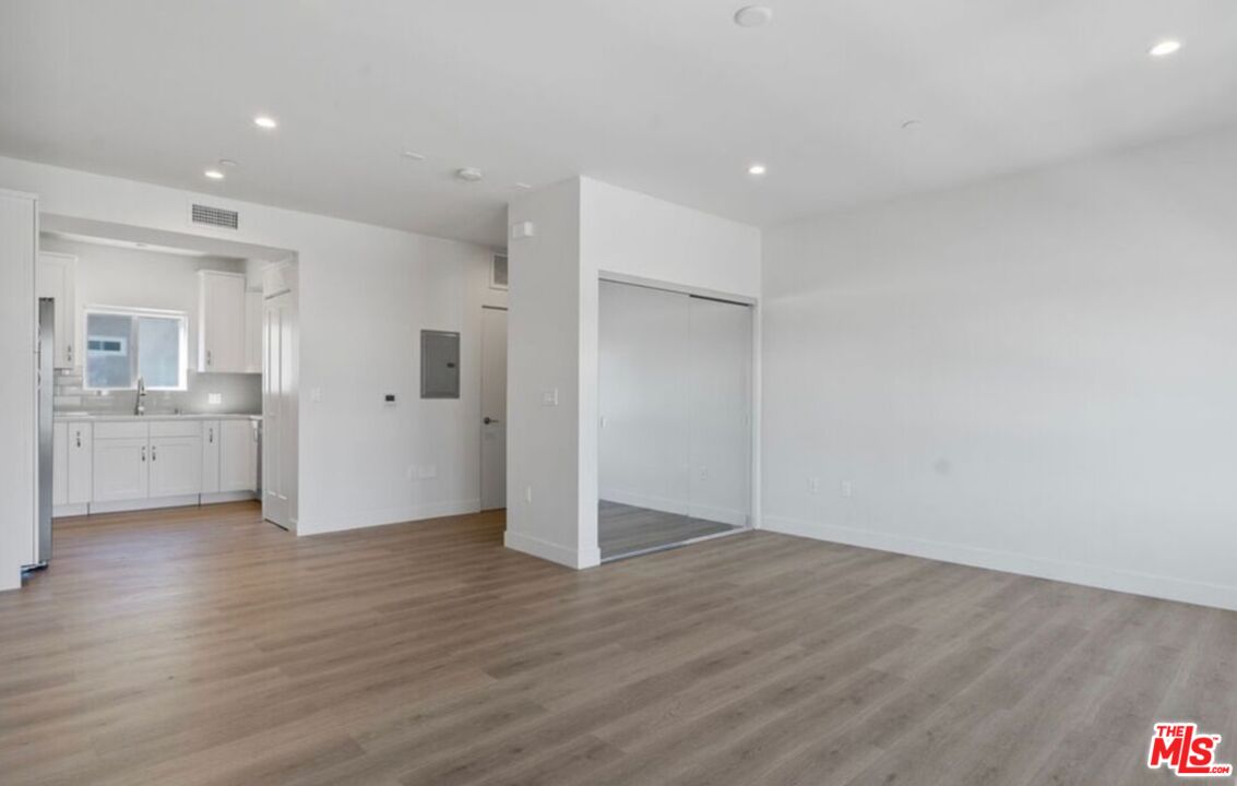 2336 Westwood Blvd Unit: 202