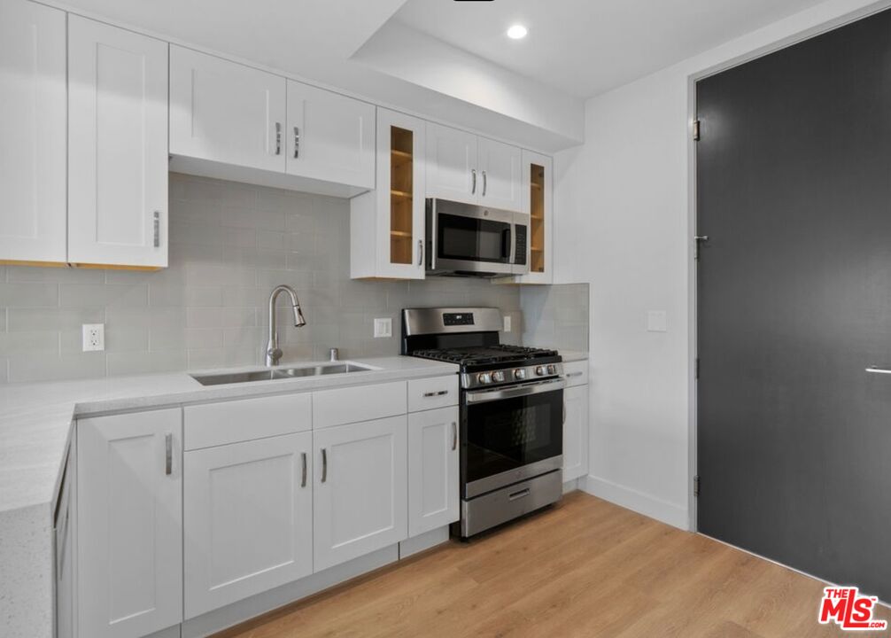 2336 Westwood Blvd Unit: 214