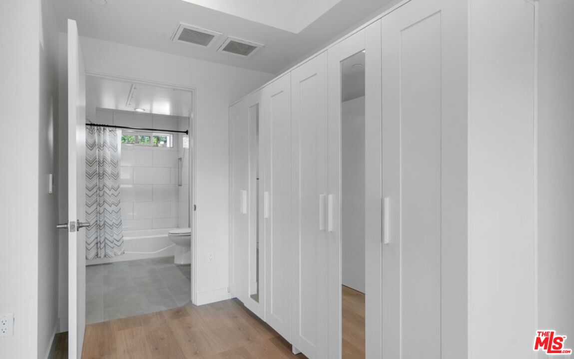 2336 Westwood Blvd Unit: 214