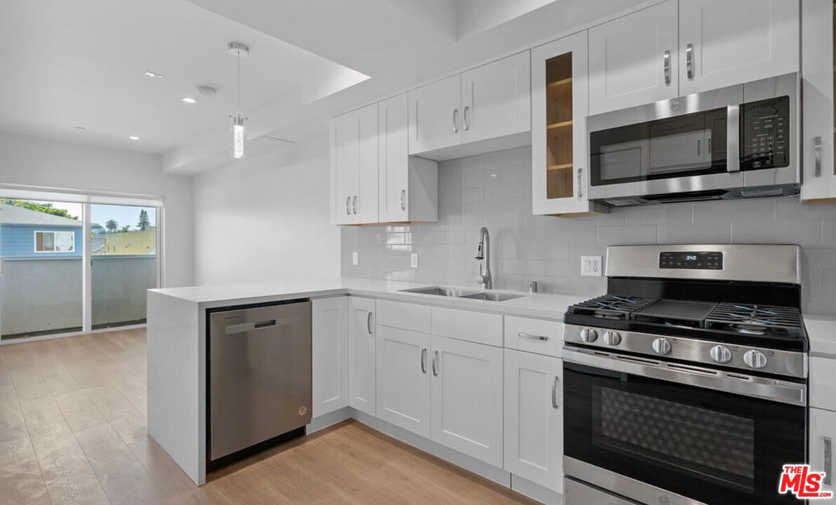 2336 Westwood Blvd Unit: 214