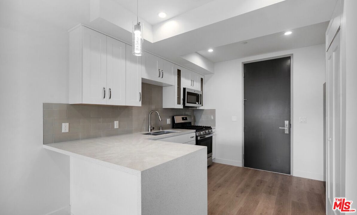 2336 Westwood Blvd Unit: 214