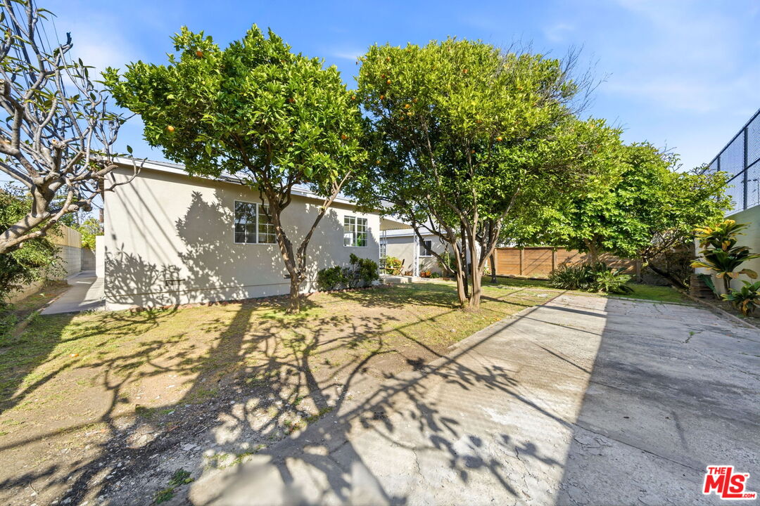 3815 Lyceum Ave