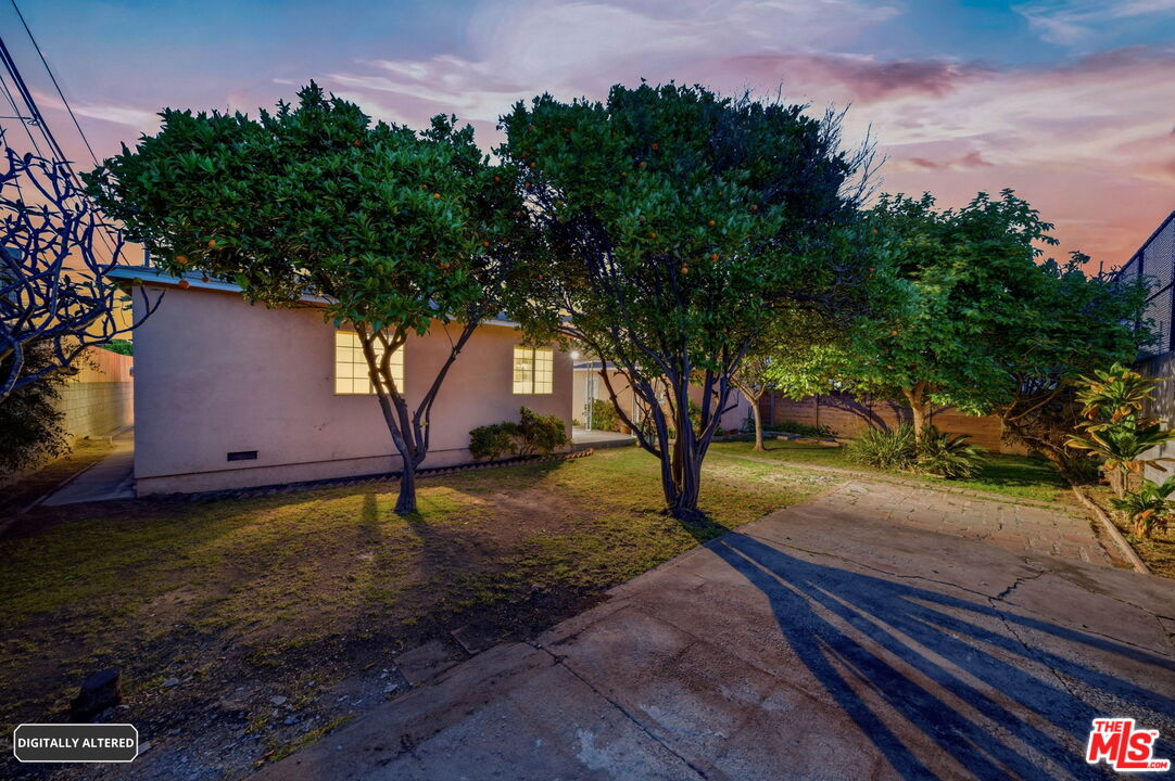 3815 Lyceum Ave