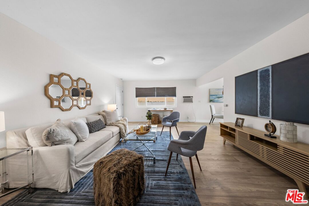 643 Pacific St Unit: 2