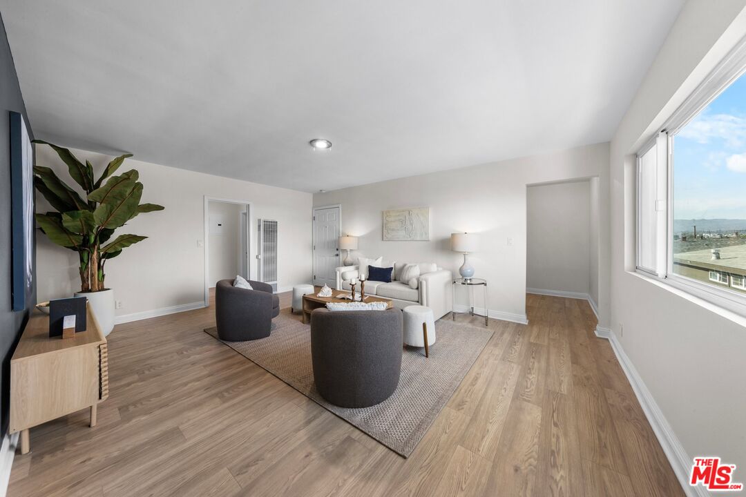643 Pacific St Unit: 3