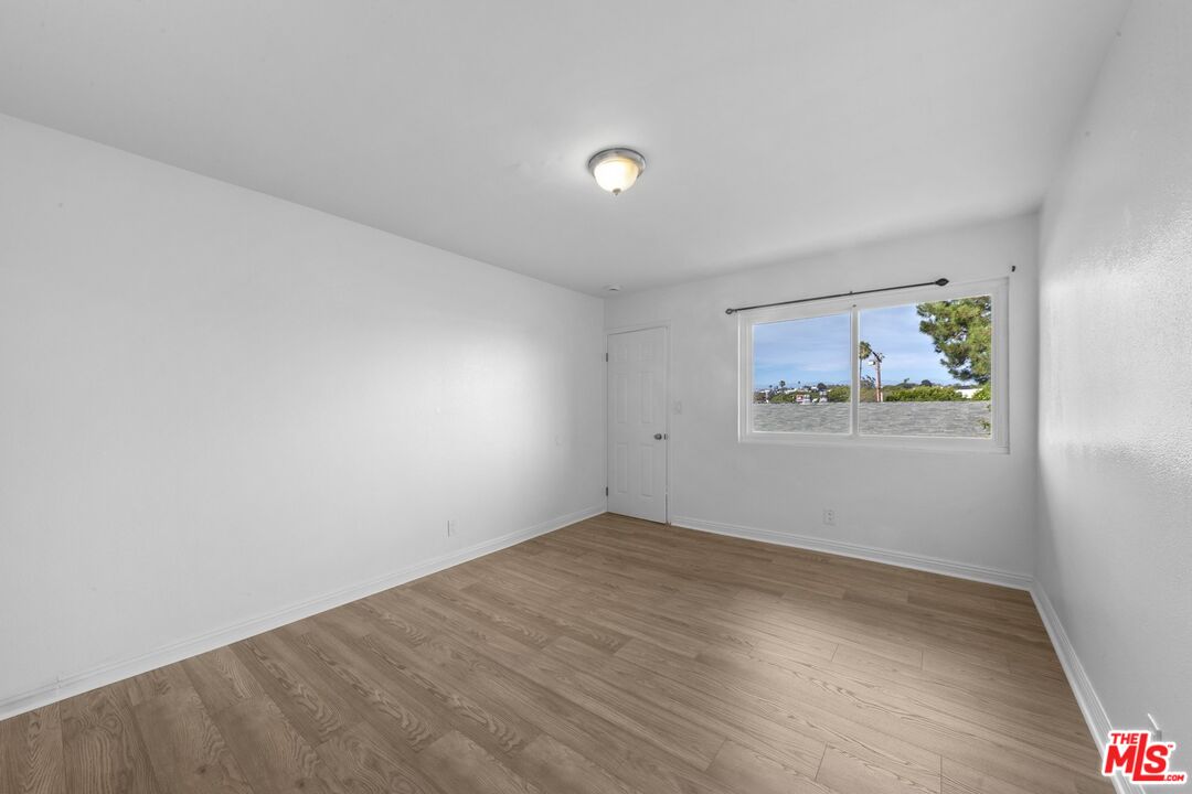 643 Pacific St Unit: 4