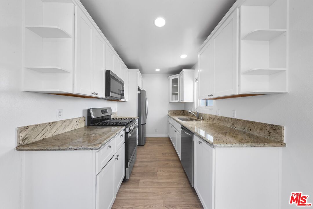 643 Pacific St Unit: 4