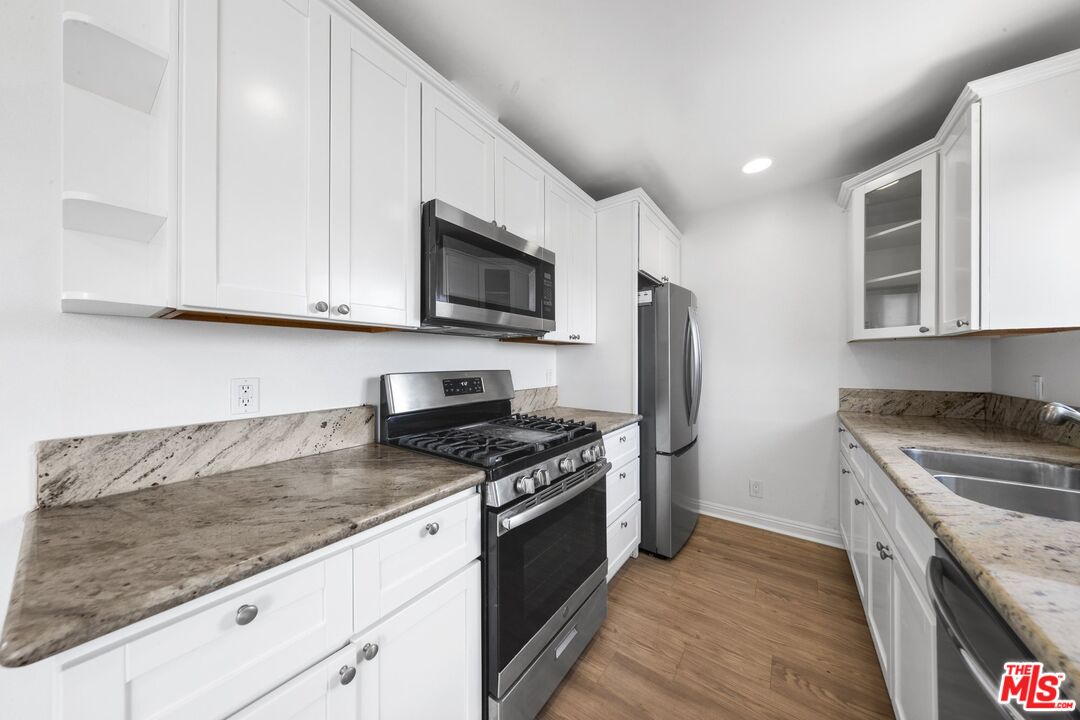 643 Pacific St Unit: 4