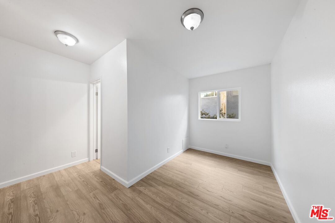 643 Pacific St Unit: 4