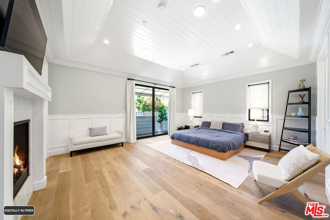 3305 Veteran Ave