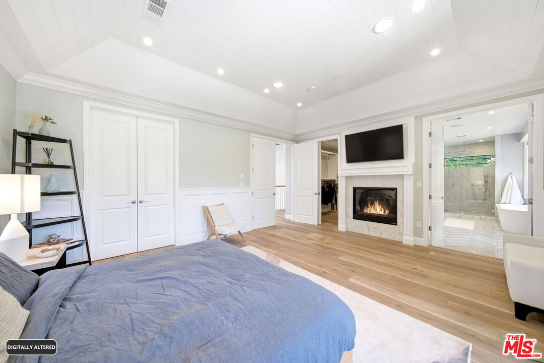 3305 Veteran Ave