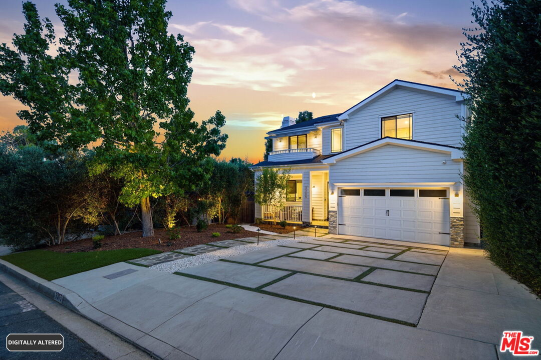 3305 Veteran Ave