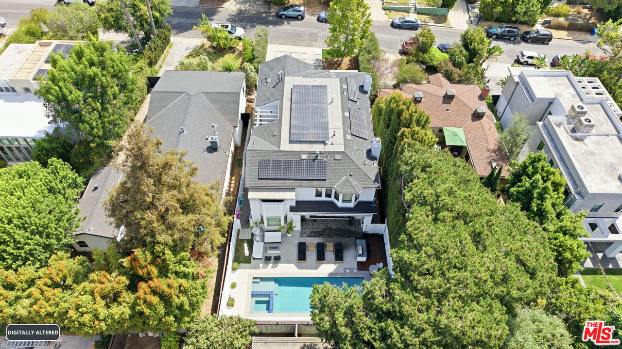 3305 Veteran Ave