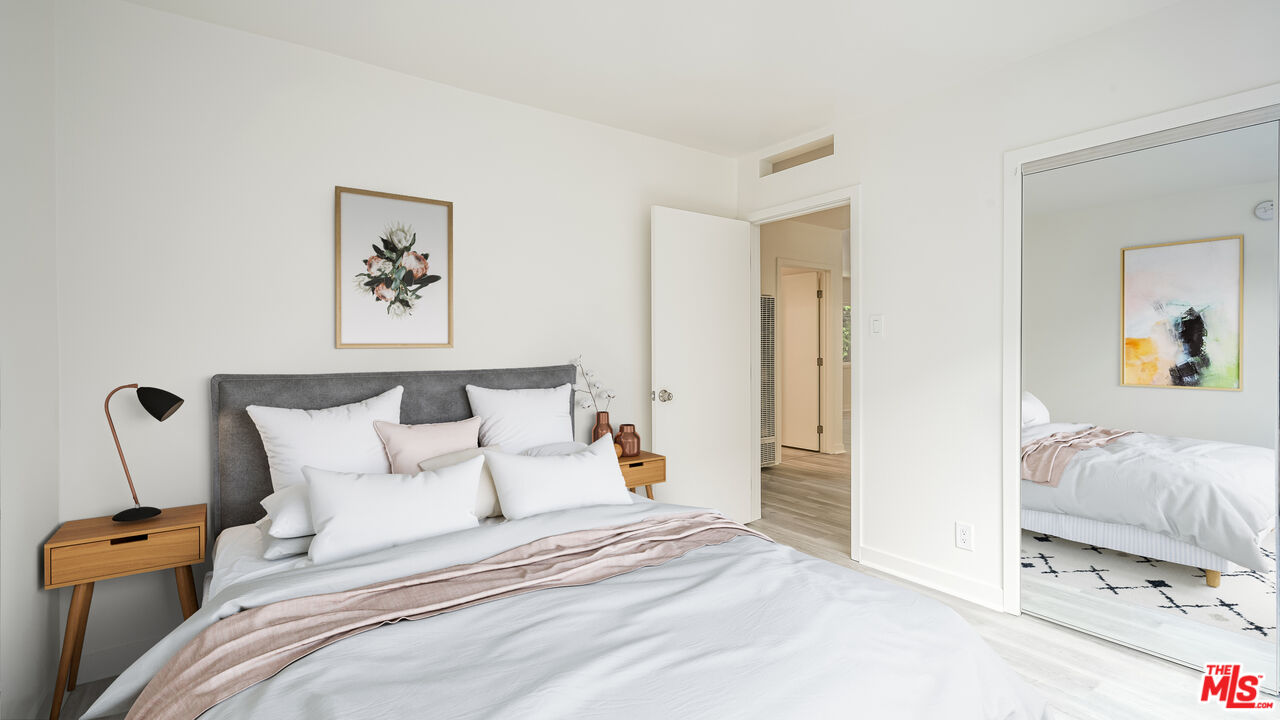 656 Indiana Ave Unit: 2