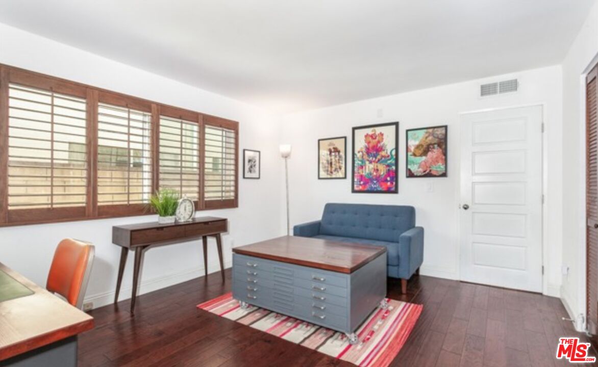 4190 Duquesne Ave Unit: 2