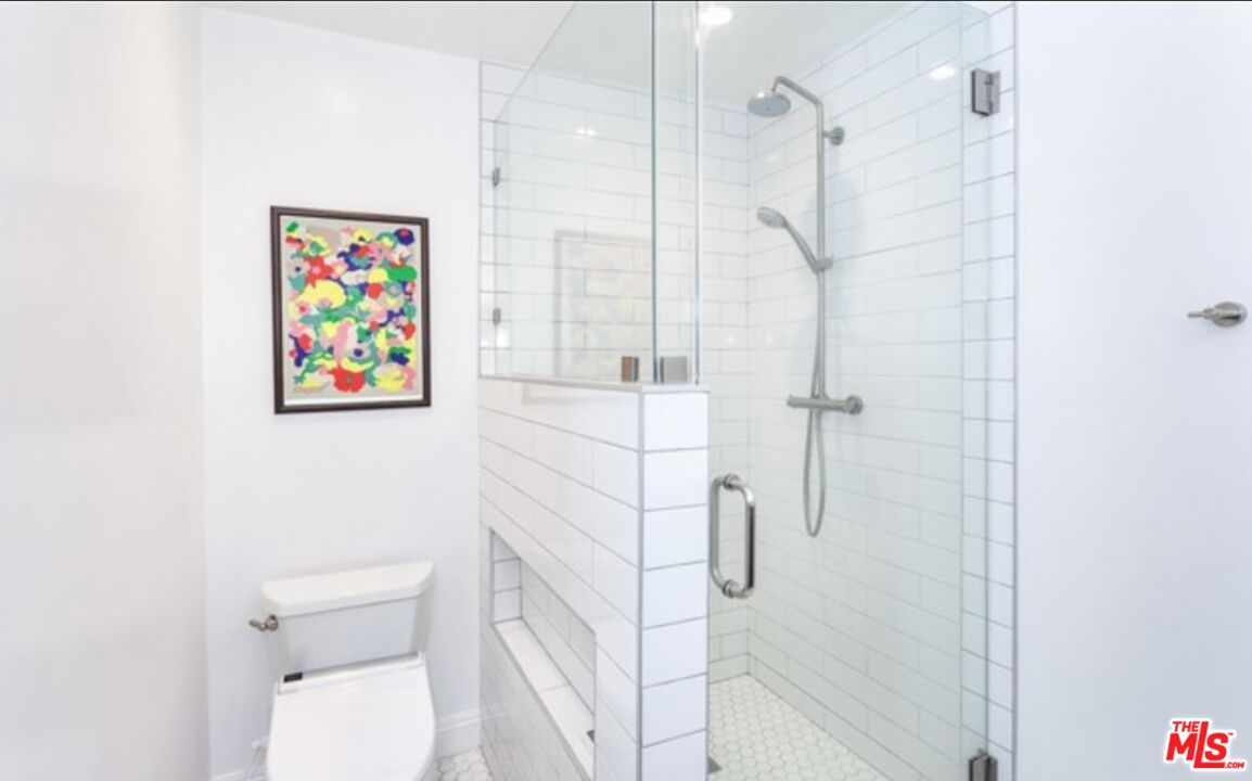 4190 Duquesne Ave Unit: 2