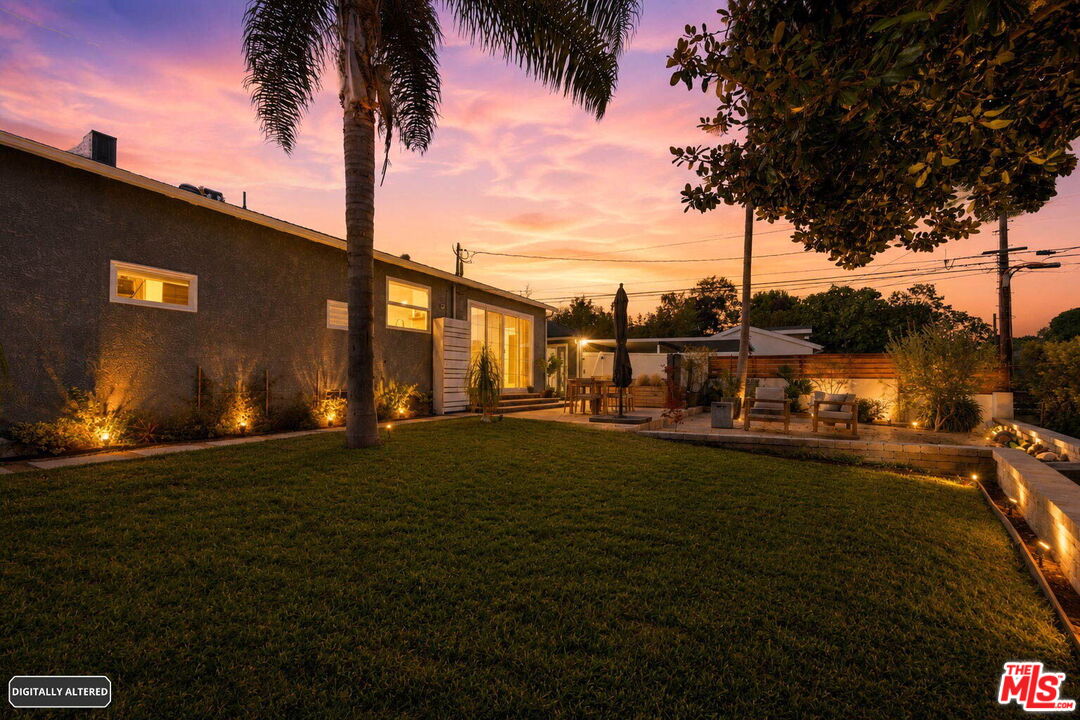 7952 Dunbarton Ave