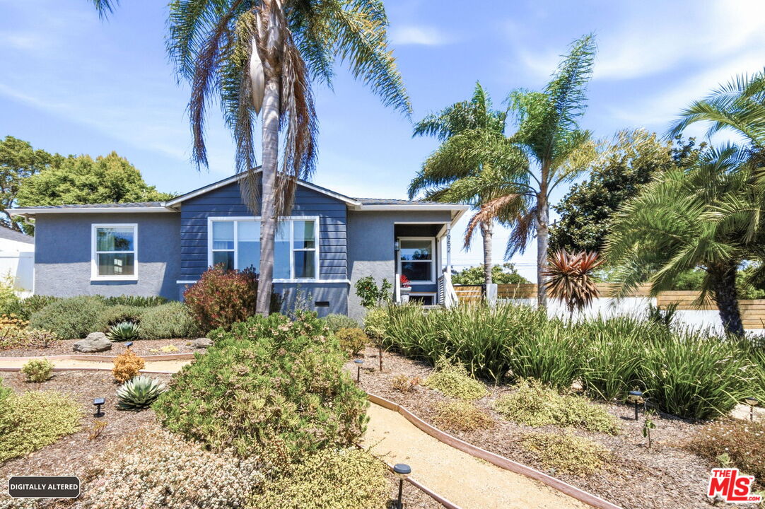 7952 Dunbarton Ave