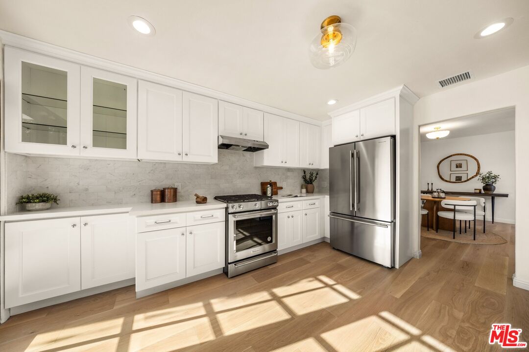 1941 Midvale Ave