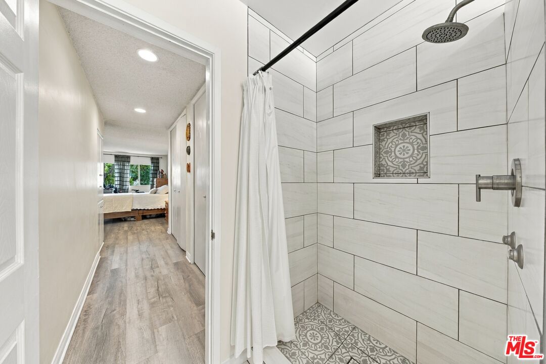 3166 S Sepulveda Blvd Unit: 6