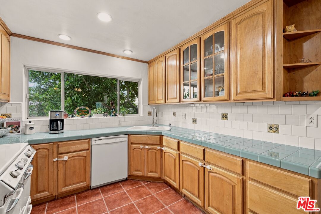 3166 S Sepulveda Blvd Unit: 6