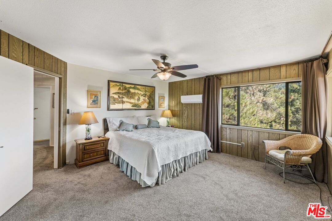 26857 Crestview Dr
