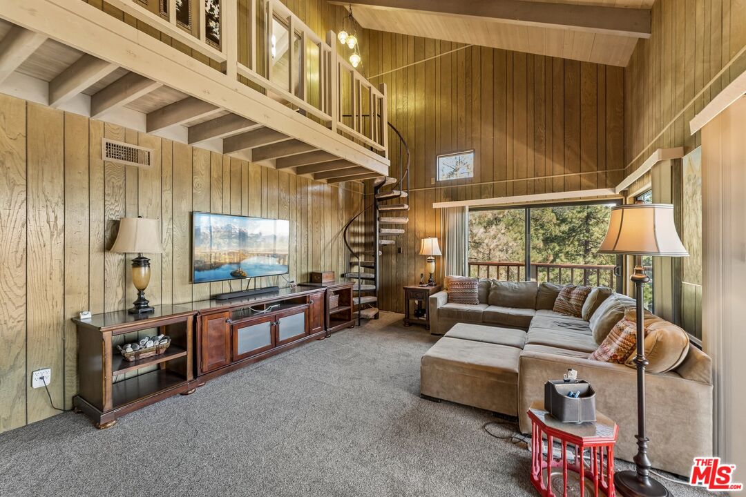 26857 Crestview Dr