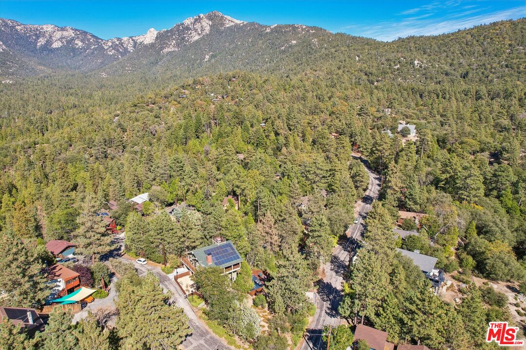 26857 Crestview Dr
