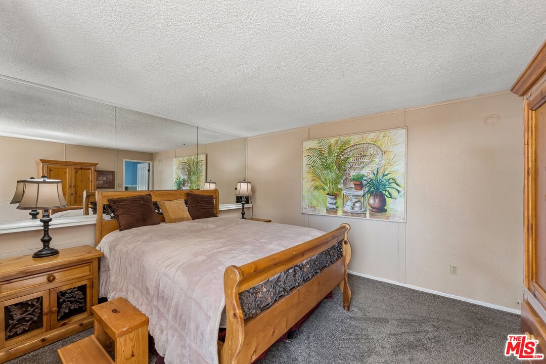 26857 Crestview Dr
