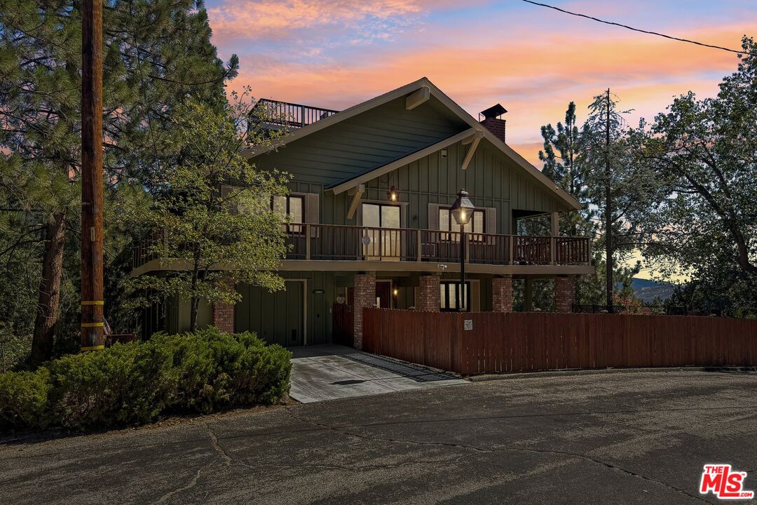 26857 Crestview Dr