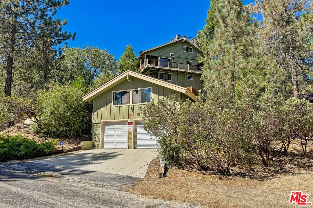 26857 Crestview Dr
