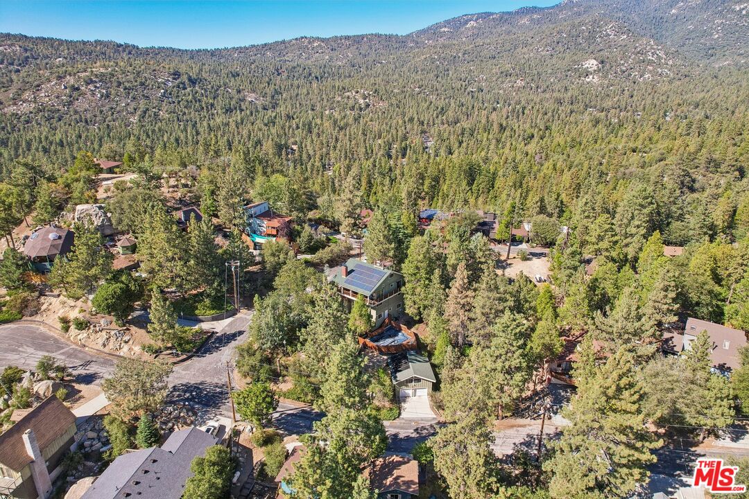 26857 Crestview Dr