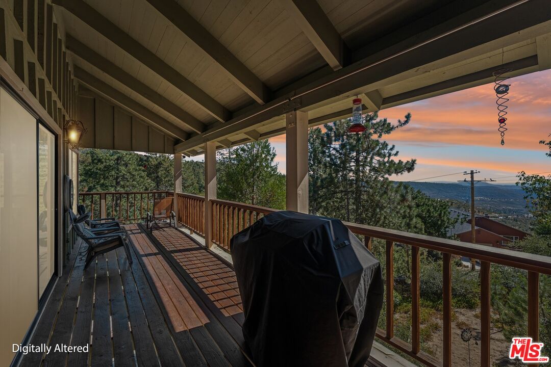 26857 Crestview Dr