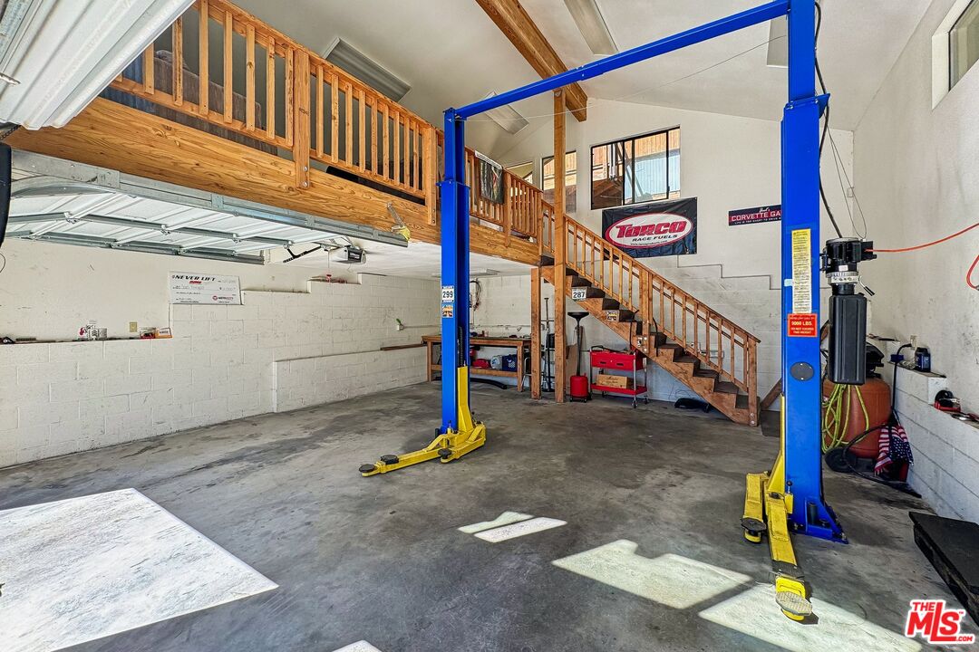26857 Crestview Dr