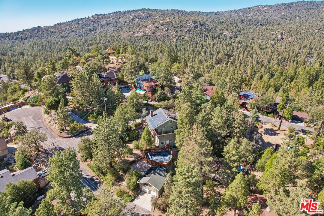 26857 Crestview Dr