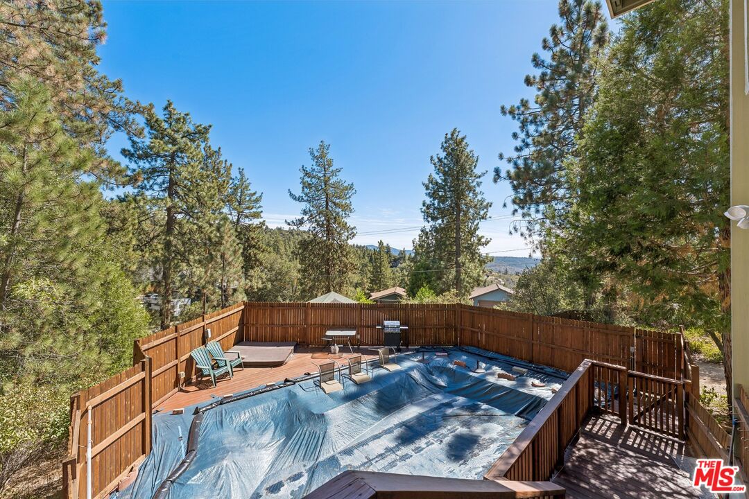 26857 Crestview Dr