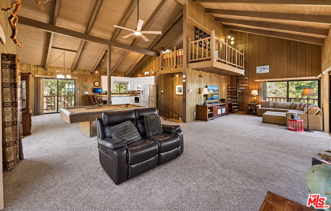 26857 Crestview Dr