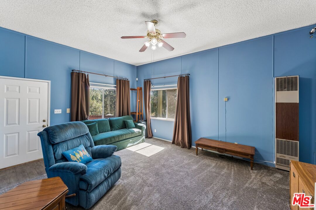 26857 Crestview Dr