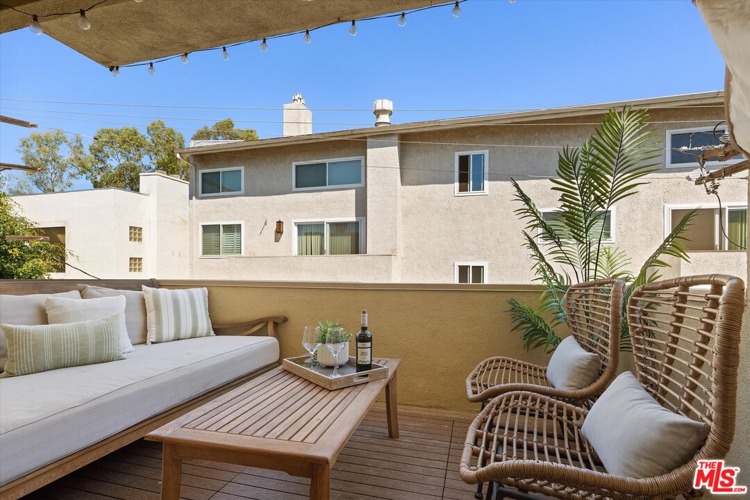 1410 S Bentley Ave Unit: 304