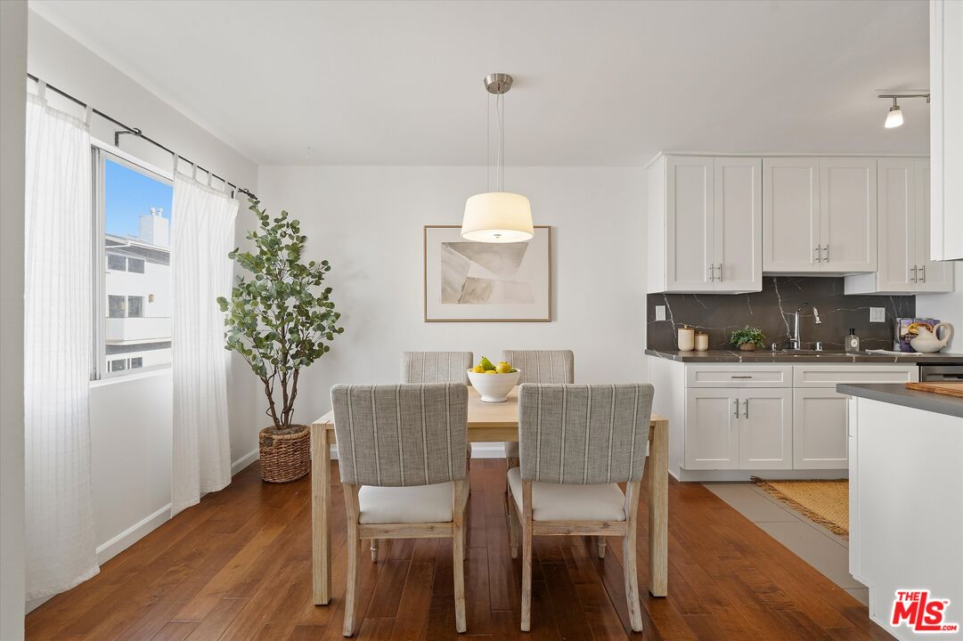 1410 S Bentley Ave Unit: 304