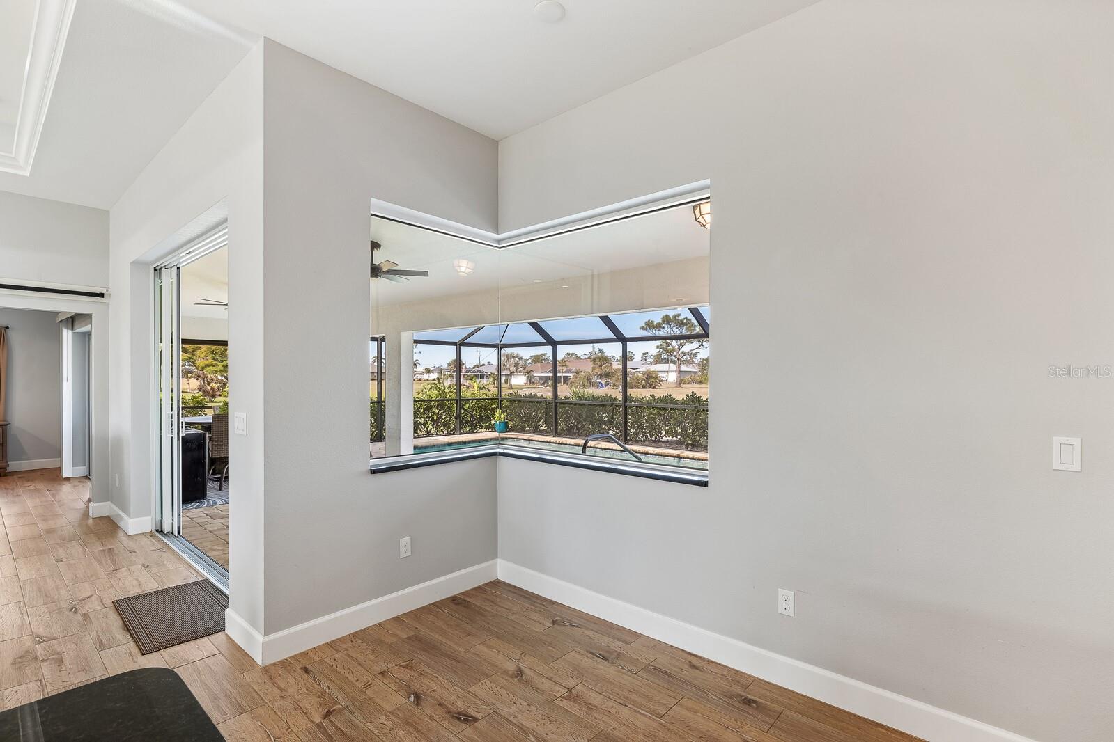 497 ROTONDA CIR