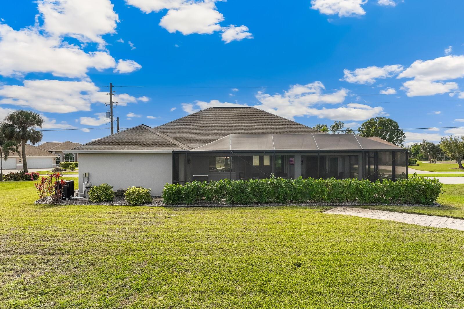 497 ROTONDA CIR